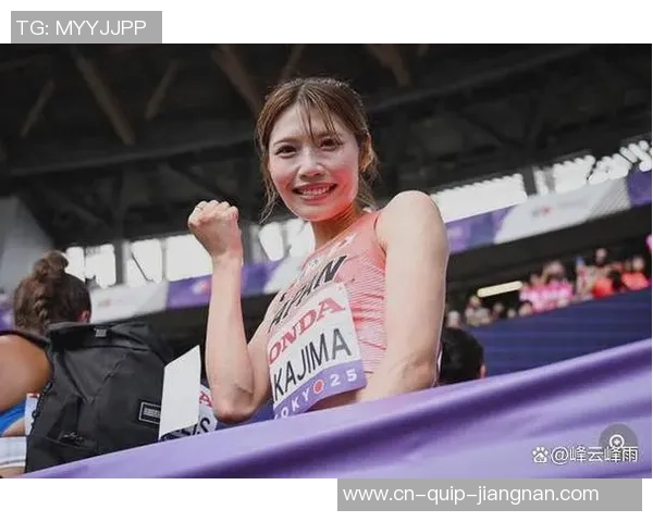 日本100米栏女神中岛瞳身着高雅牛仔装轻盈跳动,未来她还有方针 日本100米栏女神中岛瞳身着高雅牛仔装轻盈跳动,未来她还有方针